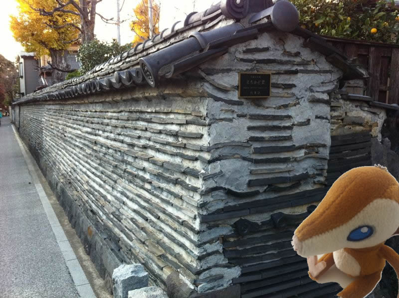 観音寺の築地塀.jpg